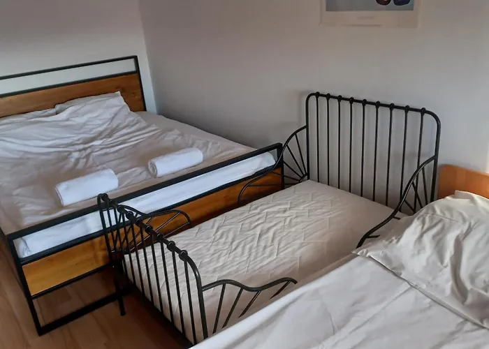 Bobrovia Apartment